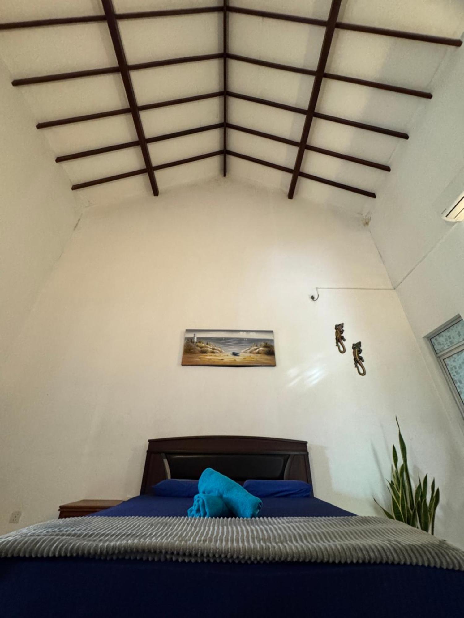 Grand Royal Villa Negombo Bagian luar foto