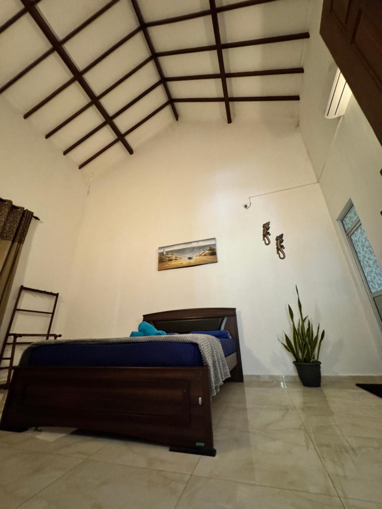 Grand Royal Villa Negombo Bagian luar foto