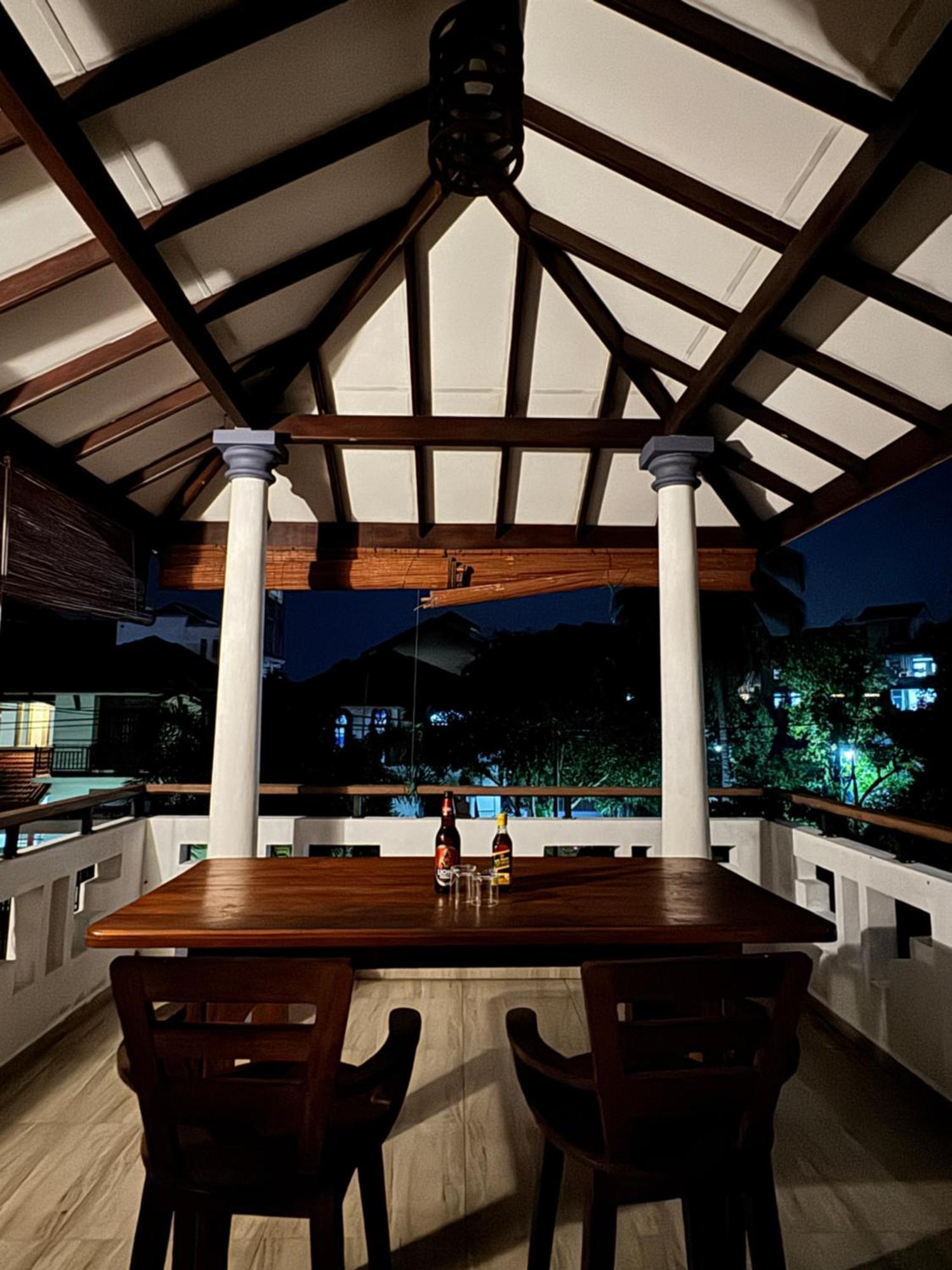 Grand Royal Villa Negombo Bagian luar foto