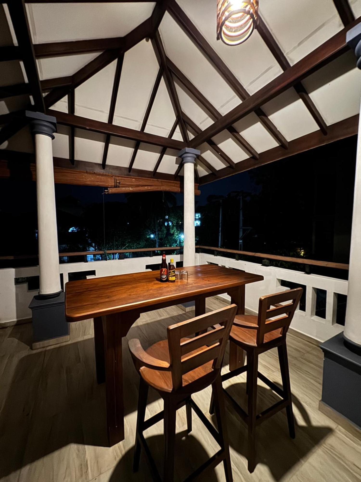 Grand Royal Villa Negombo Bagian luar foto