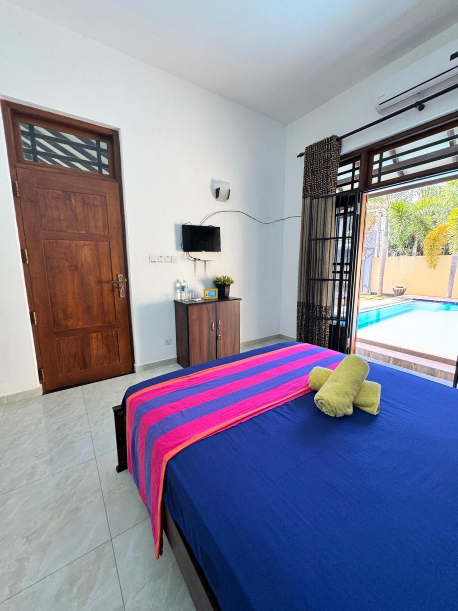 Grand Royal Villa Negombo Bagian luar foto