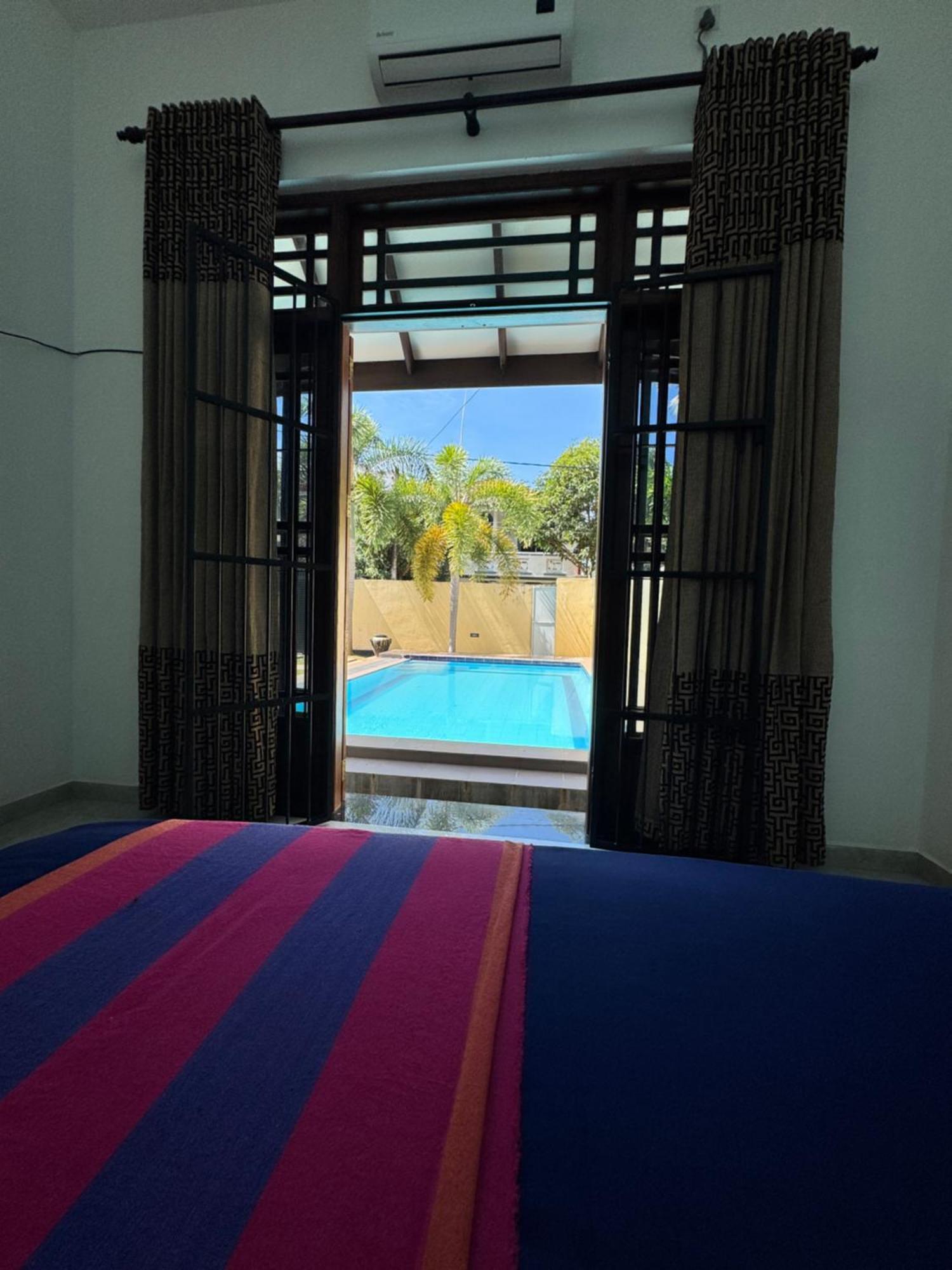 Grand Royal Villa Negombo Bagian luar foto
